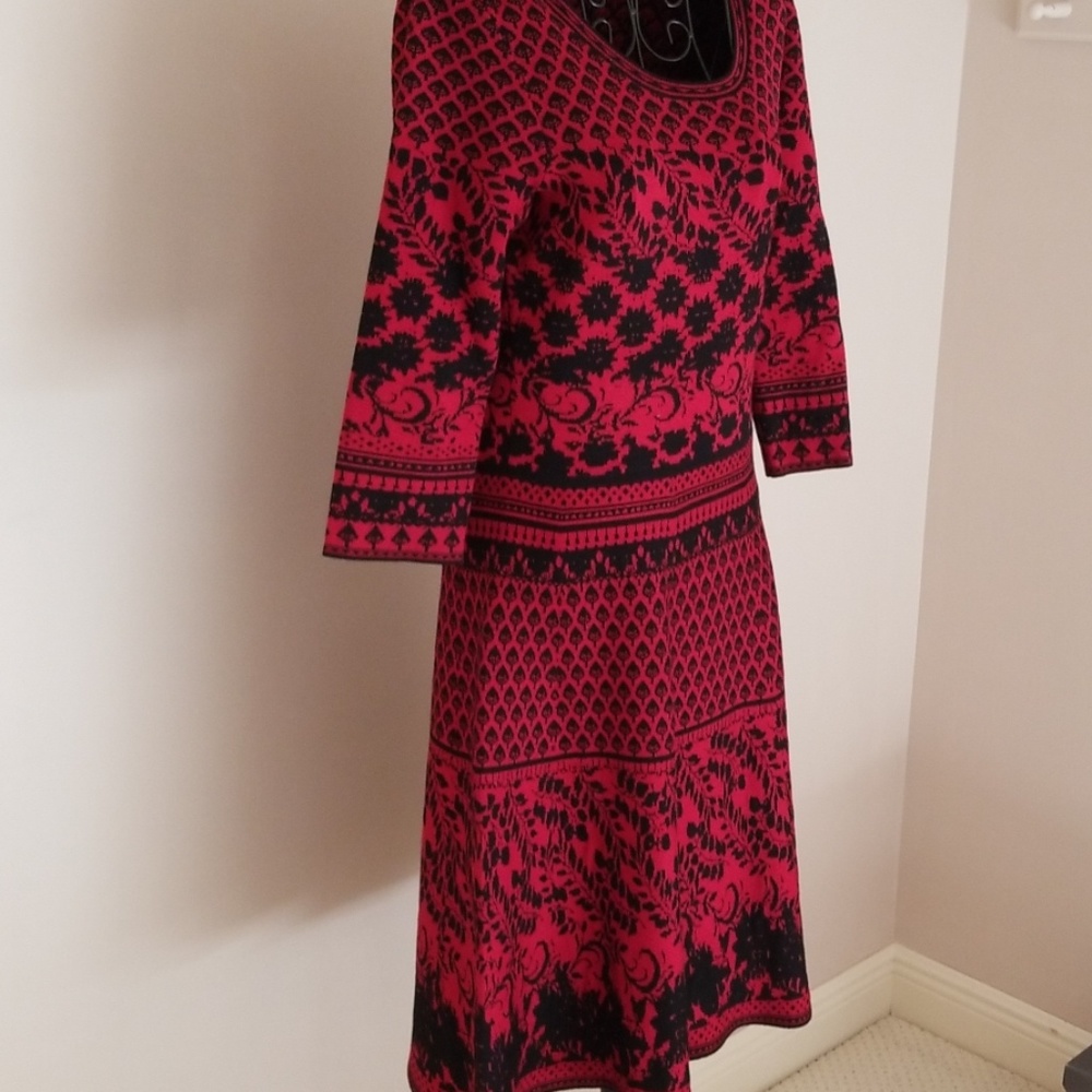 Dress - Picture 2 of 3